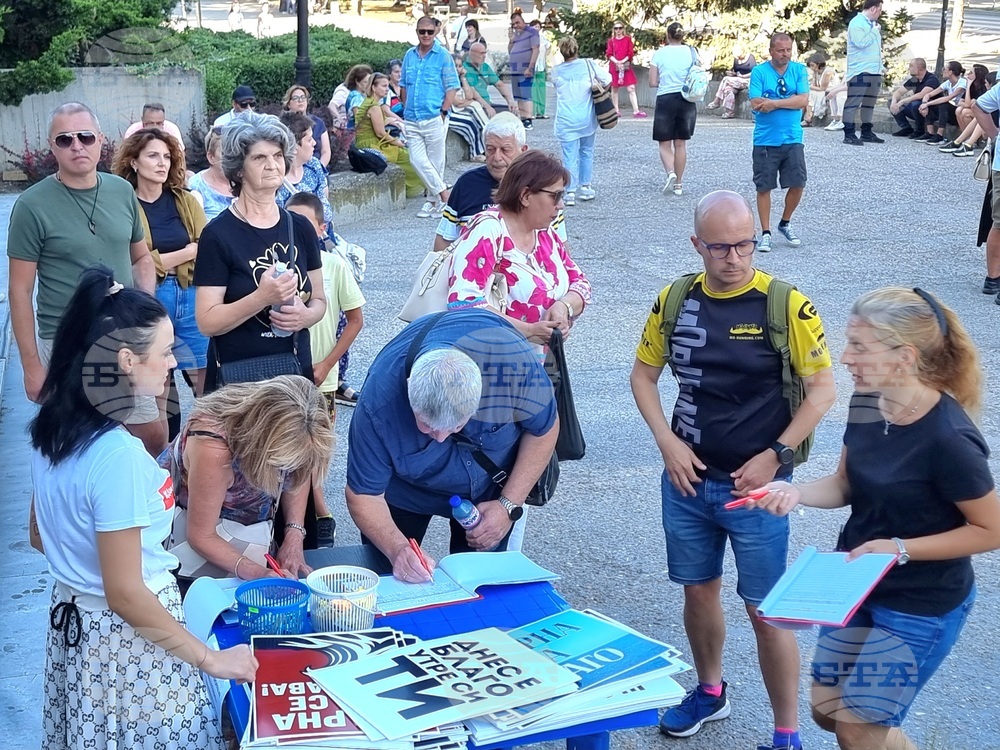 Варна - протест в подкрепа на задържания кмет на града Благомир Коцев