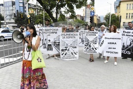 Улица ,,Опълченска"  - протест - ремонт