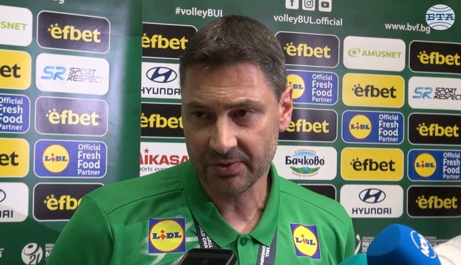 Селекционерът на женския национален отбор по волейбол до 19 години Атанас Петров: "Това е плод на усилията на хората, които са работили с децата през последните сезони"