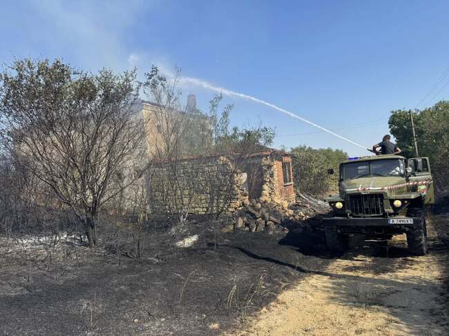 Кметът на община Сунгурларе изказа благодарност на участвалите в овладяването на пожара в село Черница