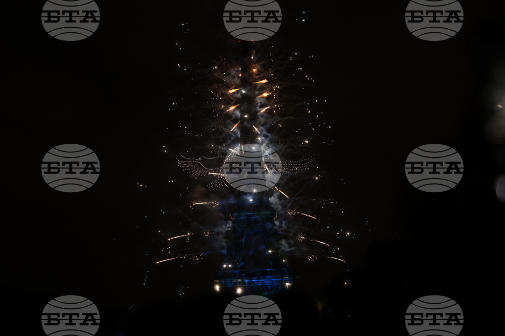 Франция - Париж - национален празник - заря