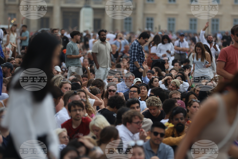 Франция - Париж - национален празник - заря