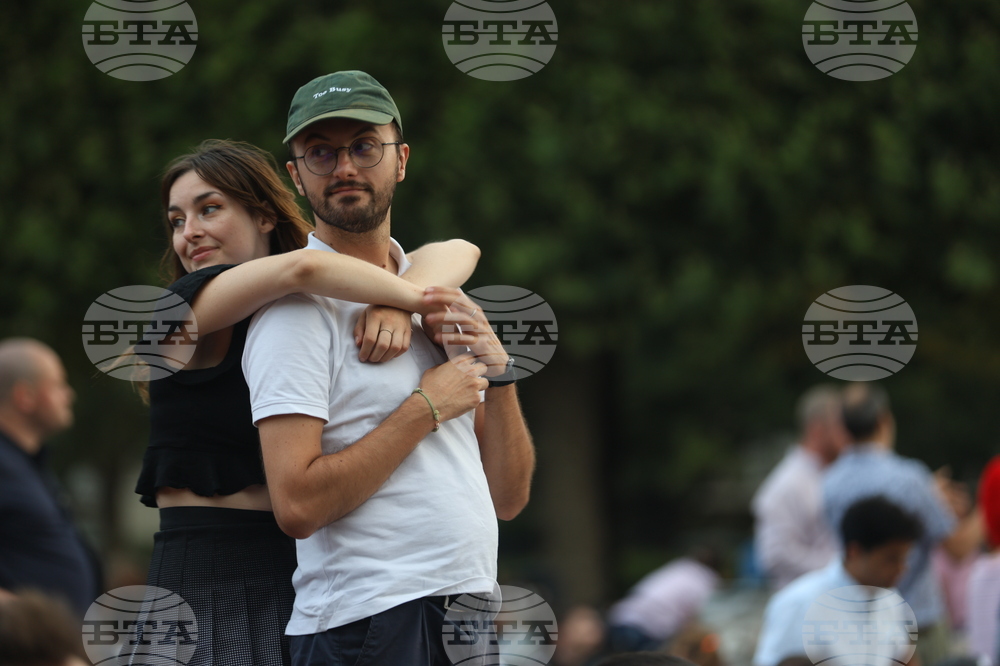 Франция - Париж - национален празник - заря