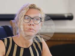 Народно събрание - образование - кръгла маса