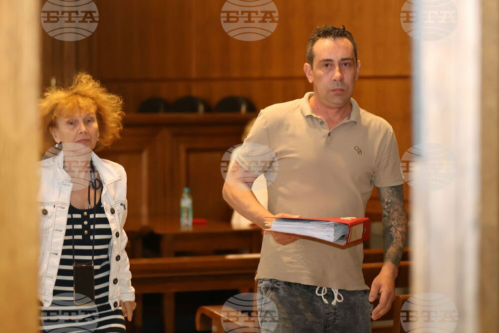 Съдът назначи нова автотехническа експертиза по делото за катастрофата на ул. „Гурко“, при която загина 14-годишният Филип