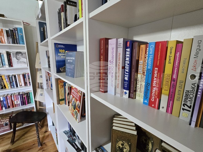 Деца от Мизия посетиха българското село на книгите Челопек 