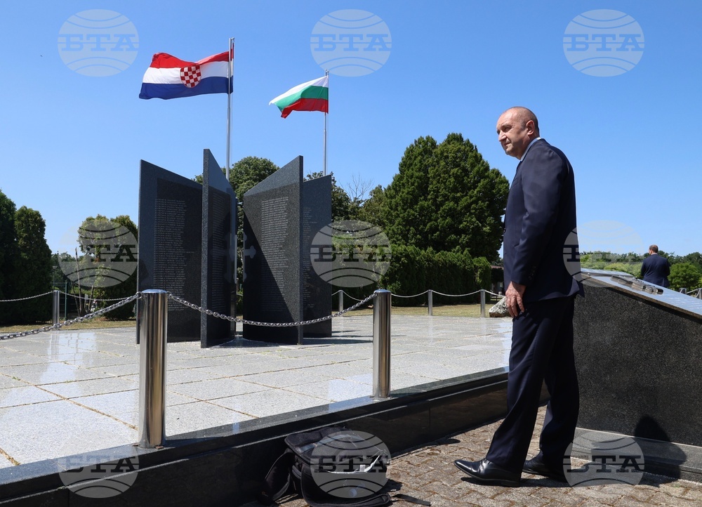 Хърватия - Румен Радев - Българско военно гробище - почит