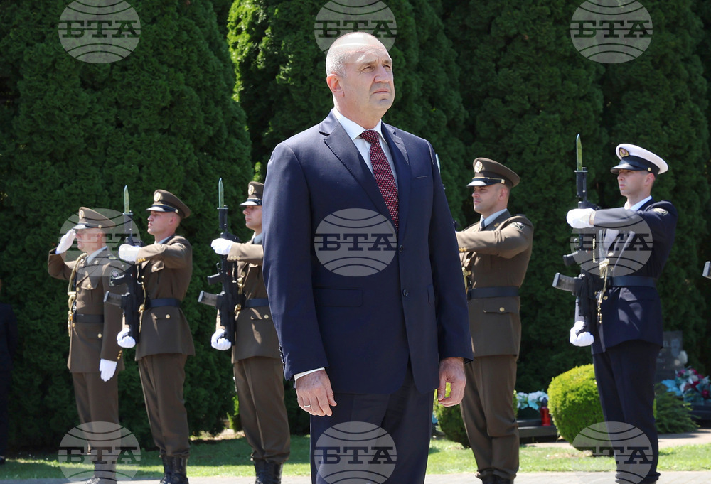 Хърватия - Румен Радев - Българско военно гробище - почит