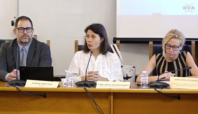 "Да, България" настоява за осигуряване на равен достъп и качествено образование с предлагани от тях законодателни промени