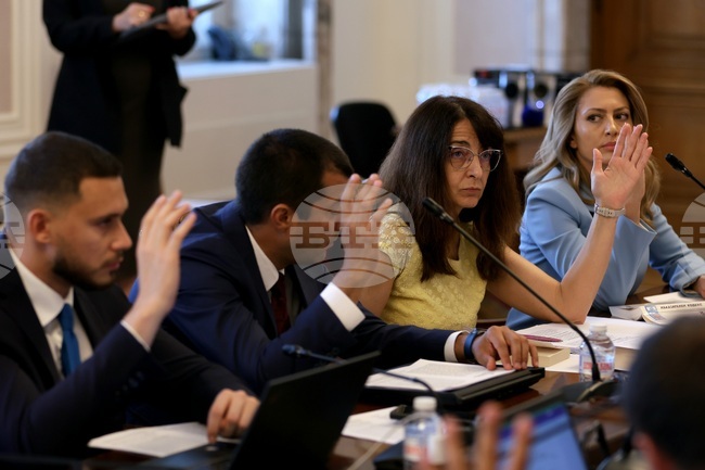 Правната комисия прие на второ четене общия законопроект за промени в Закона за държавната собственост