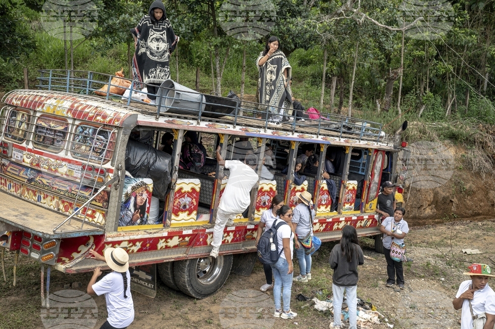 Colombia Youth Indigenous