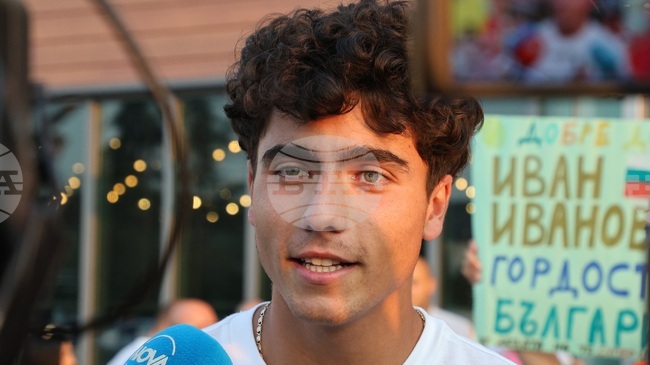 От Академия "Рафа Надал" поздравиха Иван Иванов за завършването на първо място в световната ранглиста по тенис за юноши за 2025 година