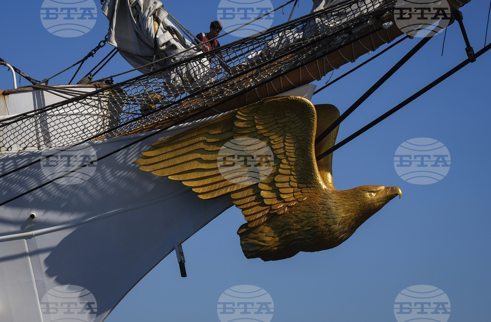 Coast Guard Tall Ship