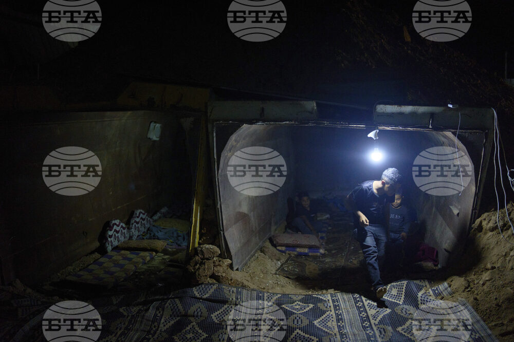 Mideast Wars Homemade Bomb Shelters