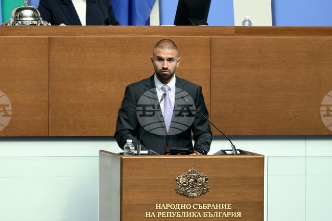 Спортът да се превърне в национален приоритет, призоваха от ГЕРБ-СДС във връзка с успехите на тенисиста Иван Иванов и отбора ни по волейбол за девойки