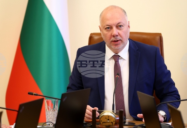 PM Zhelyazkov Asks Finance Minister to Clarify Inflation Data 