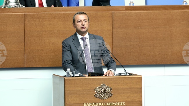 Vazrazhdane Calls for Agriculture Minister’s Resignation amid Forestry Sector Crisis