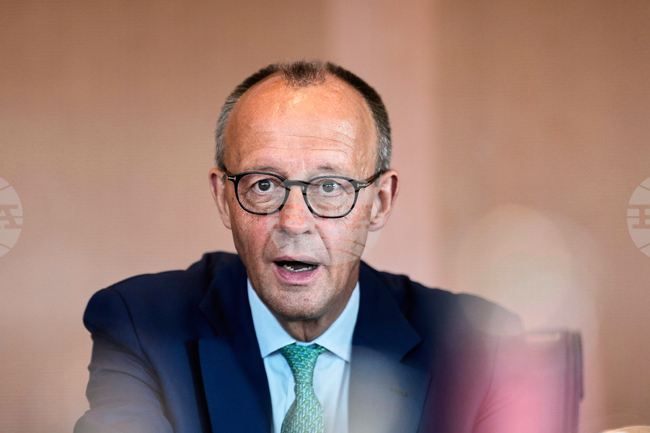 Мерц има ограничена обществена подкрепа преди началото на лятната ваканция, сочи проучване