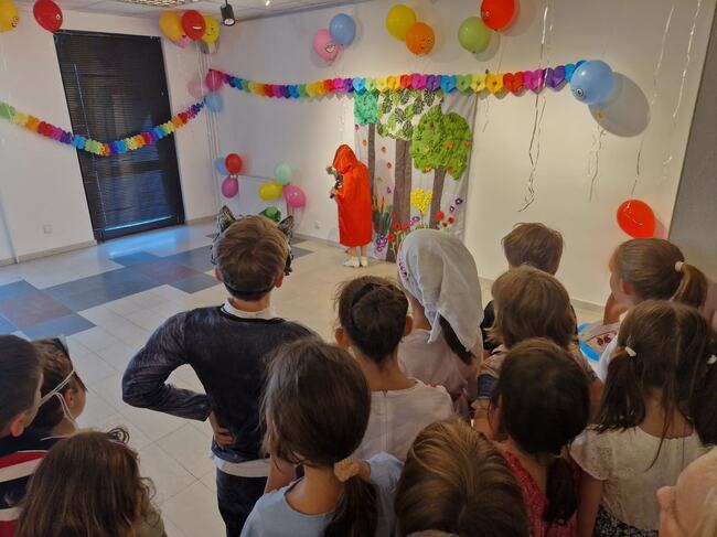 Първокласниците от Българското училище в Берлин получиха свидетелствата си за завършен клас в Българския културен институт в града