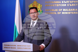 Министерски съвет - Даниел Митов - брифинг