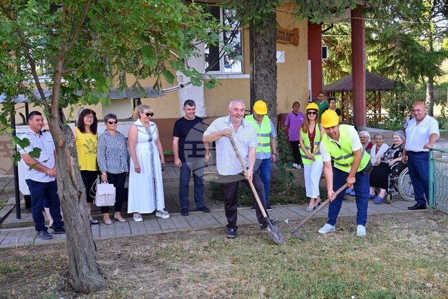 Дом за стари хора в село Владимирово ще бъде основно обновен и ще отговаря на европейските изисквания