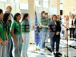 Парламент - волейболисти - приветствие