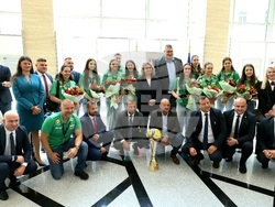 Парламент - волейболисти - приветствие