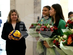 Парламент - волейболисти - приветствие