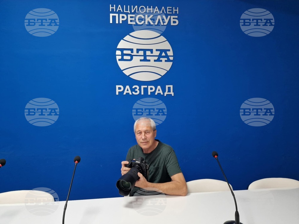 Фотографът Мехмед Азиз ще представи фотоизложба по повод 50 години фотографска дейност