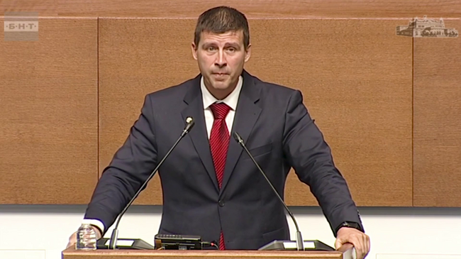 Задържането в ареста на кмета на Варна Благомир Коцев е "сто процента политическа репресия", каза Ивелин Михайлов от "Величие"