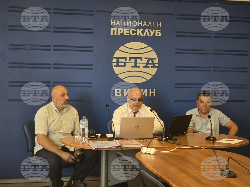 Взимаме мерки във връзка с набезите в системата на железниците, каза председателят на Националния съвет на ромите Петко Асенов