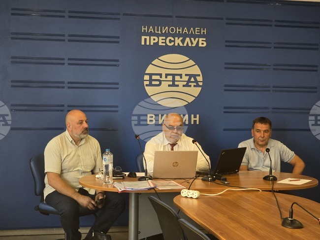 Взимаме мерки във връзка с набезите в системата на железниците, каза председателят на Националния съвет на ромите Петко Асенов