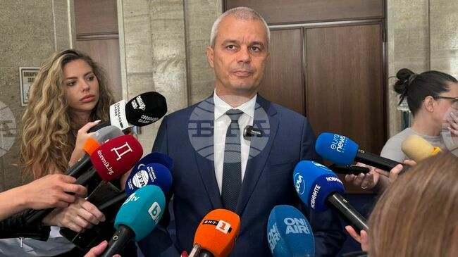 Vazrazhdane Leader on Eurozone: Bulgaria Moved to Europe's Heart from which Body Part