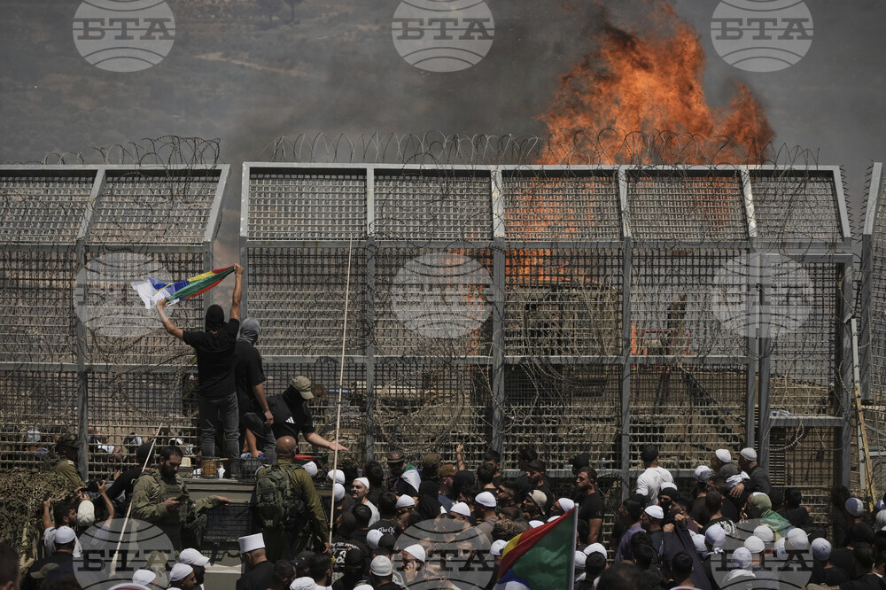 APTOPIX Israel Syria Clashes