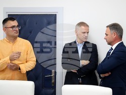 Сърбия - опозиционни партии - неправителствени организации - кръгла маса