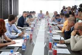 Сърбия - опозиционни партии - неправителствени организации - кръгла маса
