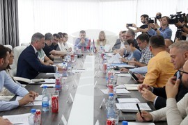 Сърбия - опозиционни партии - неправителствени организации - кръгла маса