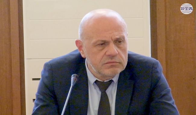 Модернизацията на Въоръжените сили може да се окаже следващия голям бустер за развитие на българската индустрия, каза вицепремиерът Дончев