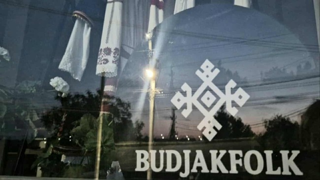 В Тараклия отвори врати шоурумът Budjakfolk с носии, украсени с български орнаменти