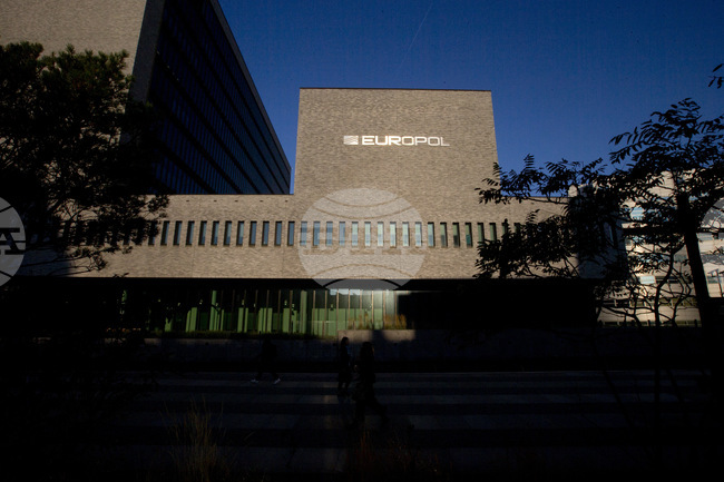 Европол разби европейска мрежа за трафик на наркотици, управлявала 20 нелегални лаборатории от територията на Полша
