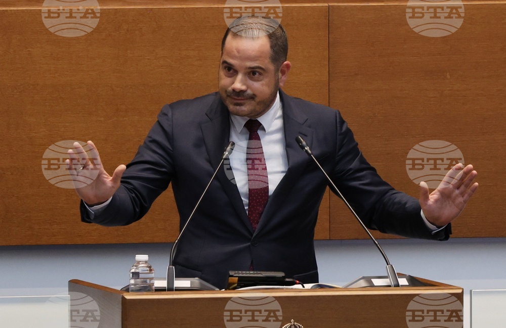 Това няма нищо общо с мирен протест, това са умишлени действия на подготвени групи от хора, заяви депутатът от "ДПС-Ново начало" Калин Стоянов 