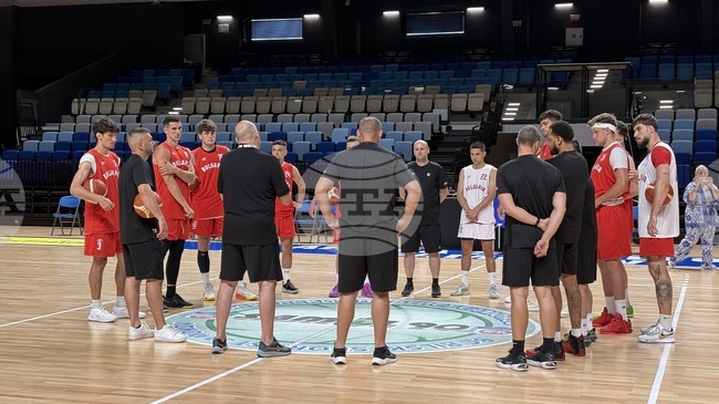 Без промени в състава на България за мача с Нидерландия от световните квалификации по баскетбол