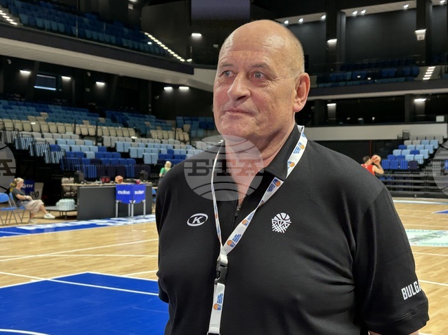 "Играчите видимо са тренирали, не виждам някой да се е занемарил", каза селекционерът на националния тим по баскетбол Росен Барчовски