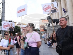 Протест - „Да свалим бухалките на дерибеите“