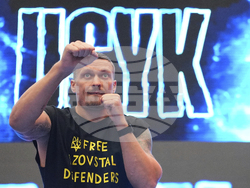 Britain Boxing Usyk Dubois