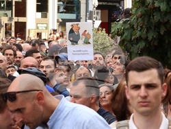 Протест - „Да свалим бухалките на дерибеите“