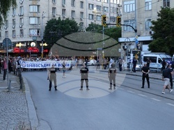 Протест - „Да свалим бухалките на дерибеите“