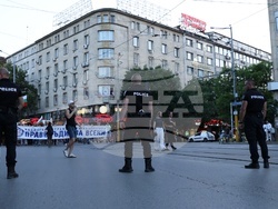 Протест - „Да свалим бухалките на дерибеите“