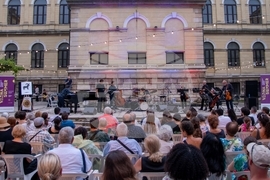 Варна -  ЗОДИАК - ММФ ''Варненско лято"