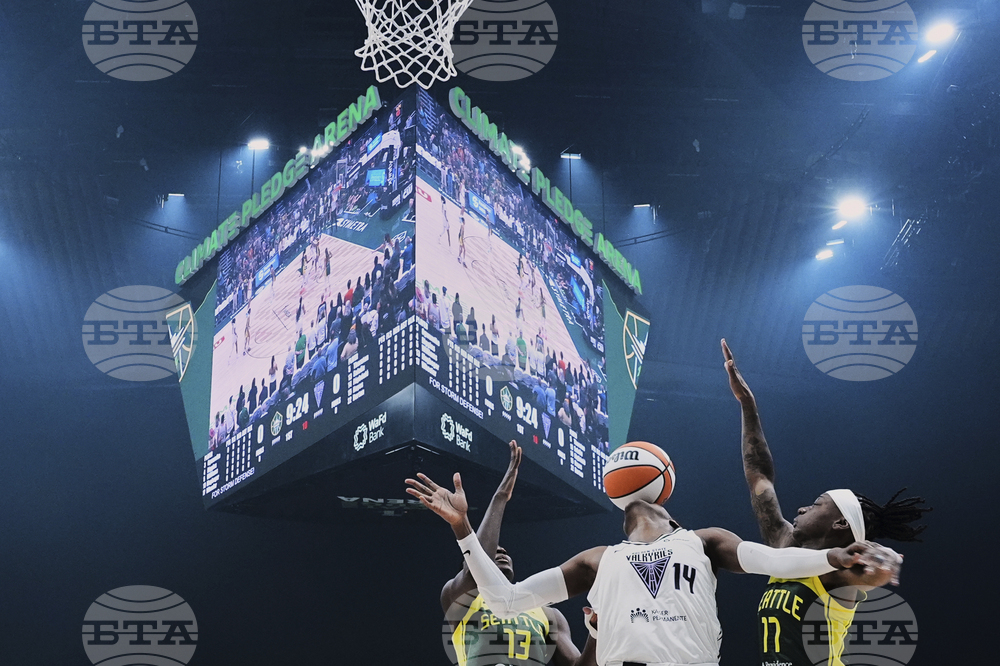 APTOPIX Valkyries Storm Basketball
